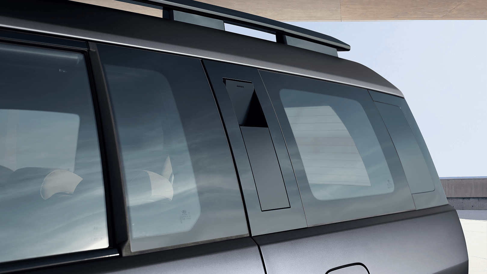 all-new-santa-fe-hidden-type-assist-handle